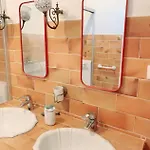 Entre Provence-camargue, Belle Maison Avec Piscine Beaucaire (Gard)