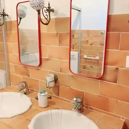 Entre Provence-camargue, Belle Maison Avec Piscine Beaucaire (Gard)