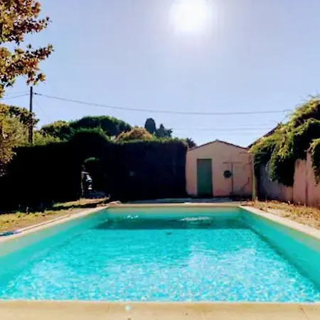 Feriehus Entre Provence-camargue, Belle Maison Avec Piscine Beaucaire (Gard)