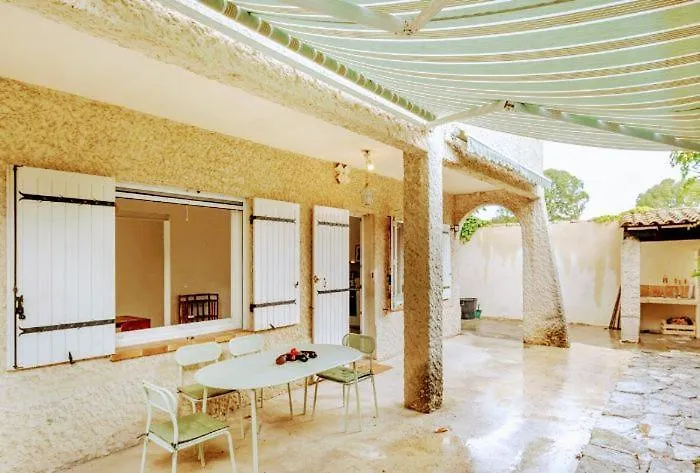 Entre Provence-camargue, Belle Maison Avec Piscine בית נופש בוקר