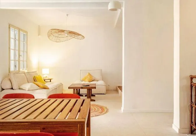 Entre Provence-camargue, Belle Maison Avec Piscine